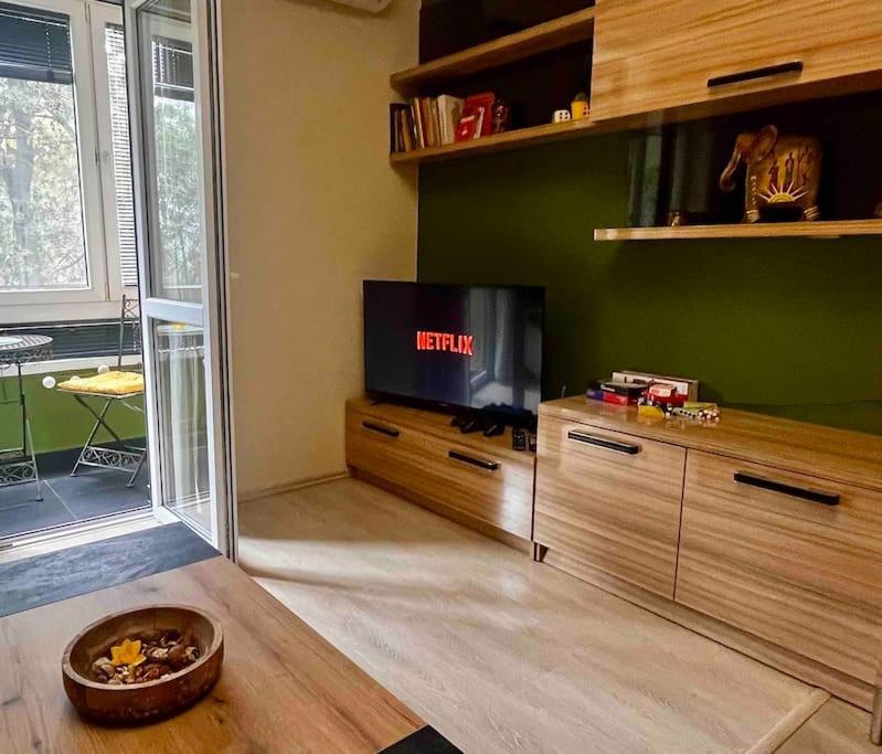 Cozy 2Br Oasis In Central Burgas Exteriör bild